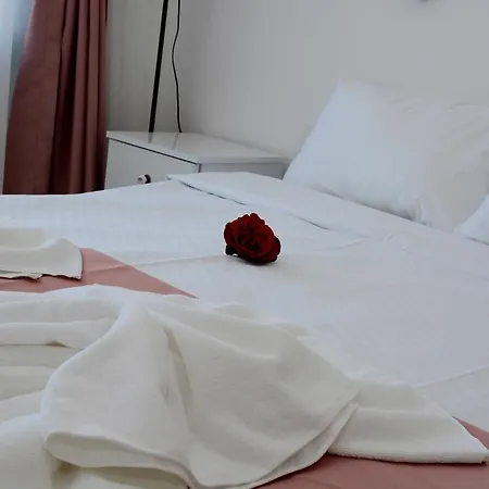 Garden Butik * كوشاداسيه